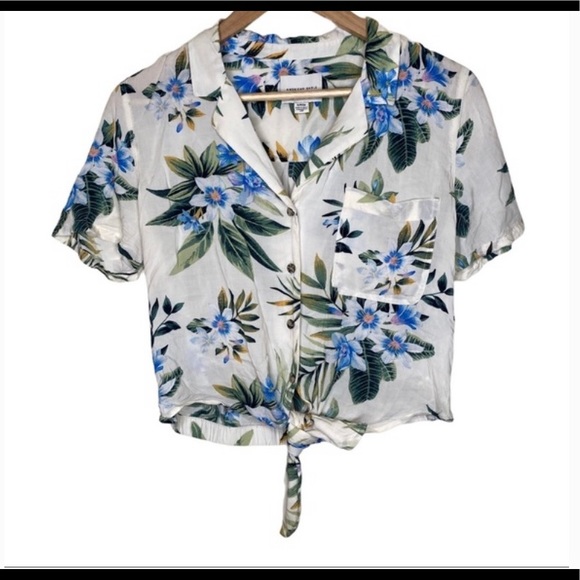 American Eagle Outfitters Tops - American Eagle Women’s Hawaiian Shirt